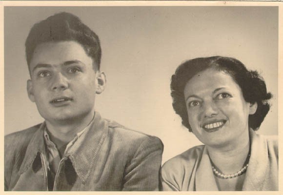 Thomas with his mother, Gerda, in Goettingen, Germany, 1950. [LCID: buerg15]