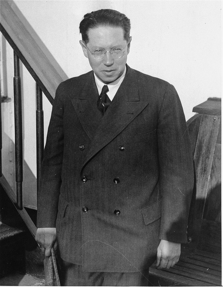 Lion Feuchtwanger in New York, November 17, 1932. [LCID: 87538]