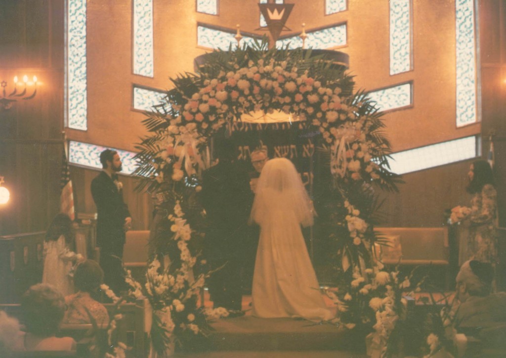 Wedding of Blanka's daughter, Shelly, in 1974 at a temple in New York.