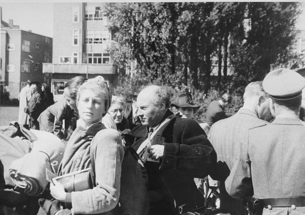 Jews from Amsterdam shortly before their deportation to the Westerbork transit camp. [LCID: 45147]