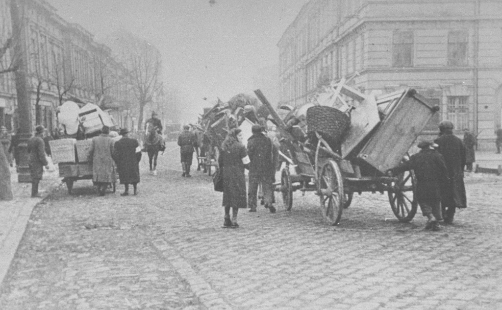 Jews move into the ghetto area. Krakow, Poland, March 1941. [LCID: 50363]