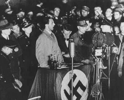 <p>Joseph Goebbels, German <a href="/narrative/11806">propaganda minister</a>, speaks on the night of <a href="/narrative/7631">book burning</a>. Berlin, Germany, May 10, 1933.</p>