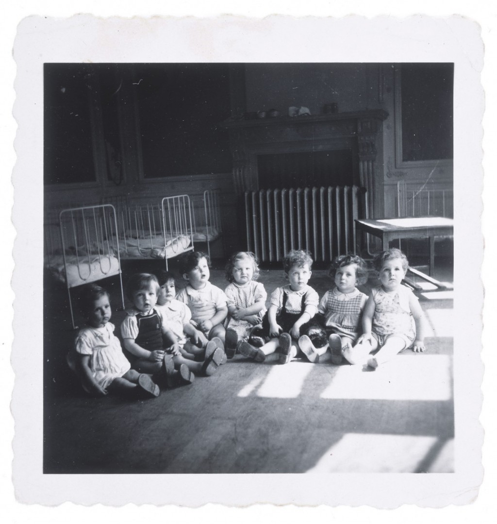 After the war, thousands of Jewish children ended up in orphanages all over Europe as a result of the Holocaust.