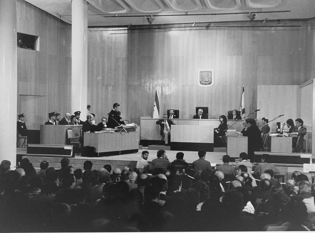 View of the courtroom during the trial of John Demjanjuk. Chief defense counsel Mark J. O'Connor addresses the court during the first session of the trial. Jerusalem, Israel, February 16, 1987.