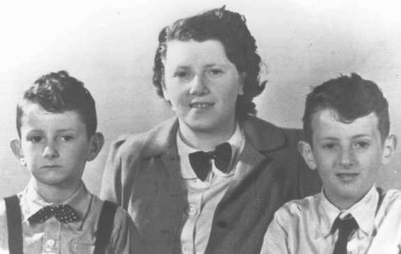 Eduard, Elisabeth, and Alexander Hornemann. The boys, victims of tuberculosis medical experiments at Neuengamme concentration camp, were murdered shortly before liberation.