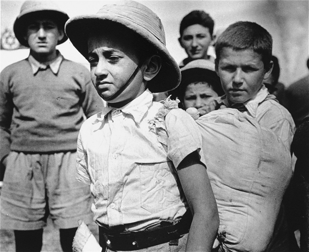 Members of the "Tehran Children" arrive in Athlit.