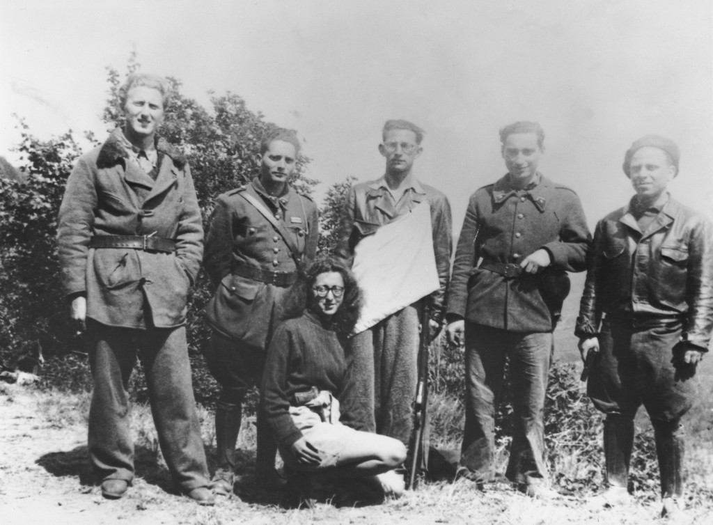 Members of a Jewish resistance group (Organisation Juive de Combat). [LCID: 31282]