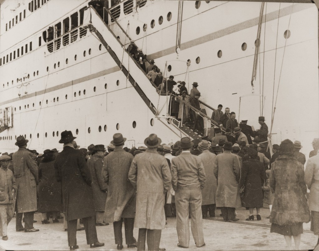 After the Anschluss (German annexation of Austria), Austrian Jewish refugees  disembark from the Italian steamship "Conte Verde."