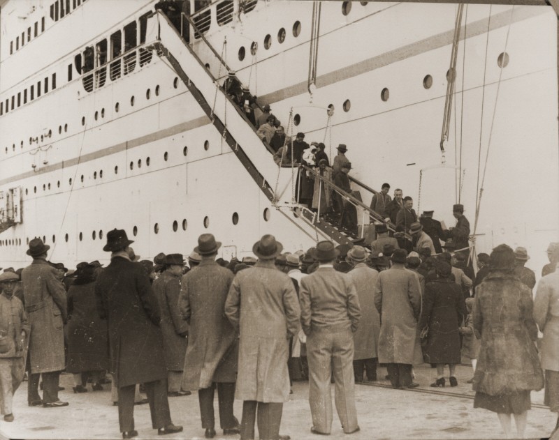 After the Anschluss (German annexation of Austria), Austrian Jewish refugees  disembark from the Italian steamship "Conte Verde."