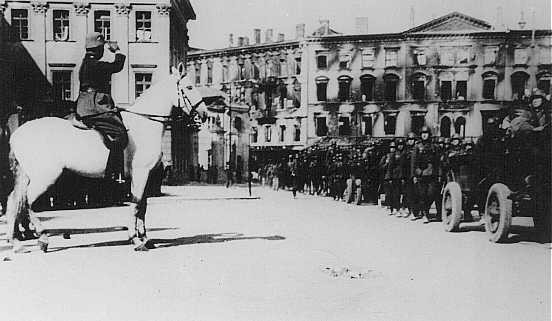 German soldiers parade in Pilsudski Square. Warsaw, Poland, October 4, 1939. [LCID: 70016]