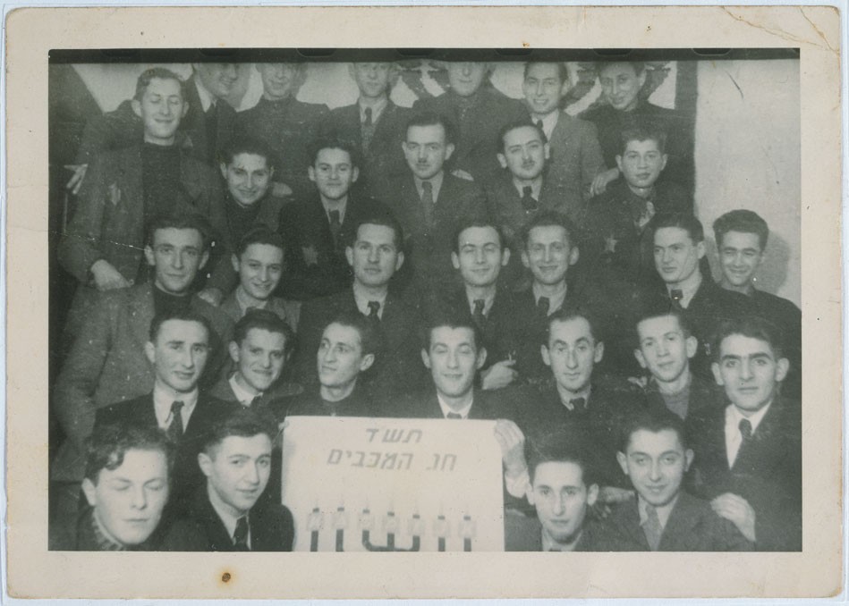 Jehuda “Lolek” Lubinski (seen here in the 4th row, 2nd from left) [LCID: lubinski]