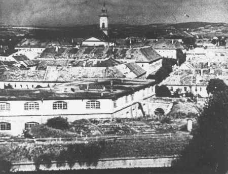 <p>A scene from a Nazi propaganda film on Theresienstadt made in order to deceive the International Red Cross about true conditions in the ghetto. Czechoslovakia, August 1944.</p>