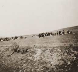 Jews at the killing site outside of Kamenets-Podolsk.