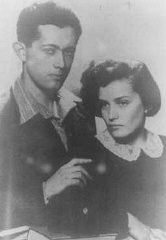 Shimshon and Tova Draenger, members of the underground in the Kraków and Warsaw ghettos and partisans in the Wisnicz Forest. Krakow, Poland, date uncertain.