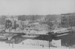 View of Rotterdam after German bombing in May 1940. [LCID: 51424]