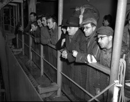 Group of displaced persons, under care of the United Nations Relief and Rehabilitation Administration, who are to be repatriated. [LCID: 66360]