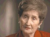 Ludmilla Page décrit son départ d'Auschwitz et son arrivée dans l'usine de munitions de Bruennlitz dans les Sudètes