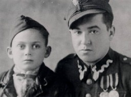 <p><a href="/narrative/10415">Thomas</a> (left), 6 months after liberation, with a soldier who realized that Thomas was Jewish and took him to an orphanage, ca. 1945. Thomas was eventually reunited with his mother.</p>
<p>With the end of World War II and collapse of the Nazi regime, survivors of the Holocaust faced the daunting task of <a href="/narrative/10475">rebuilding their lives</a>. With little in the way of financial resources and few, if any, surviving family members, most eventually emigrated from Europe to start their lives again. Between 1945 and 1952, more than 80,000 Holocaust survivors immigrated to the United States. Thomas was one of them. </p>