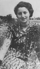 La parachutiste juive Hannah Szenes au Kibboutz Sdot-Yam, une implantation communale agricole.