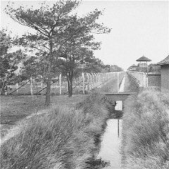 Vue du camp de transit de Vught. Vught, Pays-Bas, après le 9 septembre 1944.
