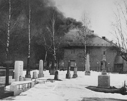 The Norwegian town of Elverum, near the Swedish border, burns after a German bombing mission. [LCID: 91249]