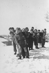 Enfants juifs protégés par la population protestante du village du Chambon-sur-Lignon. France, entre 1941 et 1944.