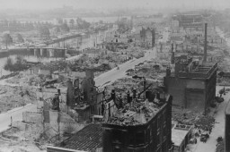 View of Rotterdam after German bombing in May 1940. [LCID: 51425]