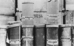 Containers of Zyklon B