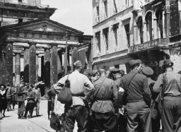 Soviet soldiers in the Soviet occupation zone of Berlin following the defeat of Nazi Germany. [LCID: 04817]
