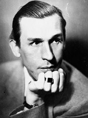 Писатель и актер, в 1937 году на 27 месяцев заключенный в тюрьму по обвинению в гомосексуализме.