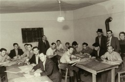 Classes de dessin parrainées par l’ORT (Organisation Reconstruction Travail).