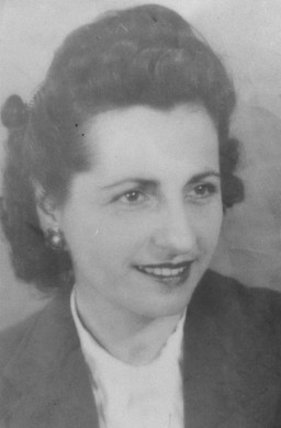 Hermine Orsi sheltered a number of Jews in her home and helped others reach refuge in Le Chambon-sur-Lignon. [LCID: 01106]