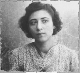 Portrait of Palomba Kalderon, daughter of Mushon Kalderon. She was a student and lived at Dalmatinska 65 in Bitola.
This photograph was one of the individual and family portraits of members of the Jewish community of Bitola, Macedonia, used by Bulgarian occupation authorities to register the Jewish population prior to its deportation in March 1943.