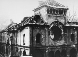 Herzog Rudolfstrasse synagogue after it was destroyed during Kristallnacht (the "Night of Broken Glass"). [LCID: 74445]