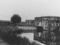 Vista del campo de detención de Breendonk. Breendonk, Bélgica, después de la guerra.