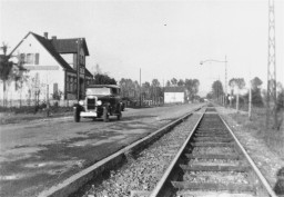 The Kusserow family home in Bad Lippspringe and the tram tracks in front of it. [LCID: 68358]