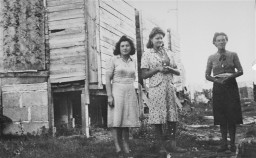 Women prisoners in the Gurs camp. Gurs, France, ca. [LCID: 03425]