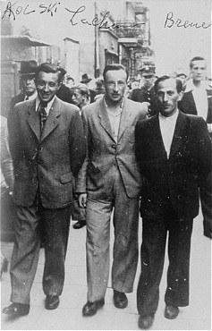 Three participants in the Treblinka uprising who escaped and survived the war. [LCID: 66111]