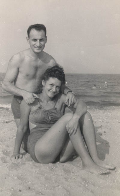 Lisa and Aron at Lake Michigan, ca. 1947-1949. [LCID: derm12]