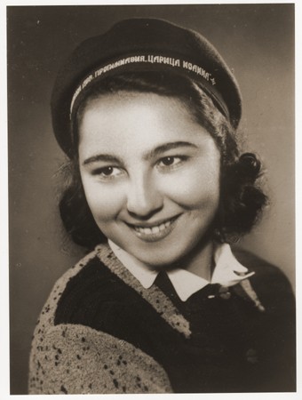 Portrait of Stella Nahmiyas in her school cap. Bitola, ca.