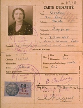Identification card of Berthe Levy Cahen, issued by the French police in Lyon, stamped "Juif" ("Jew").