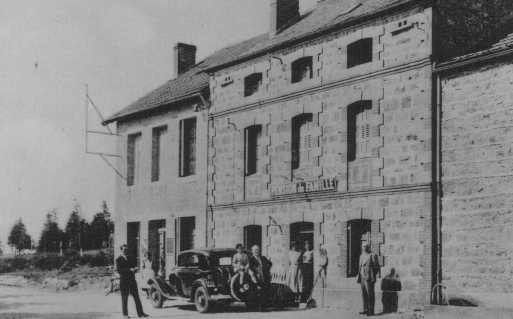 Postcard of a pension in Le Chambon which served as a refugee home for children sheltered from the Nazis. [LCID: 86054]