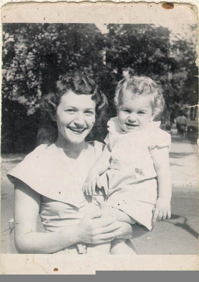 Aron and Lisa's firstborn child, Howard. Chicago, Illinois, 1949. [LCID: derm9]