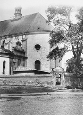 Postwar photo of a church in the village of Chelmno. [LCID: 51706]