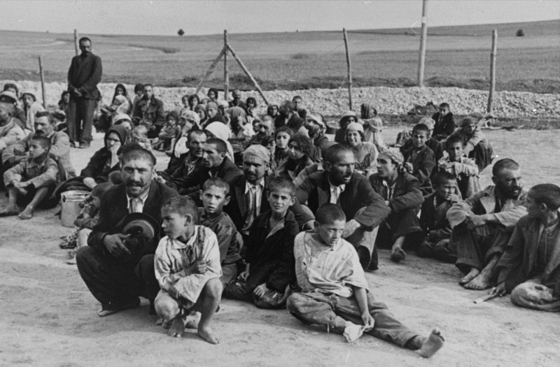 Romani (Gypsy) prisoners in Belzec labor camp. Poland, 1940.