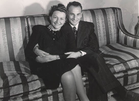 Aron and Lisa when they came to America. Probably Chicago, Illinois, 1947.