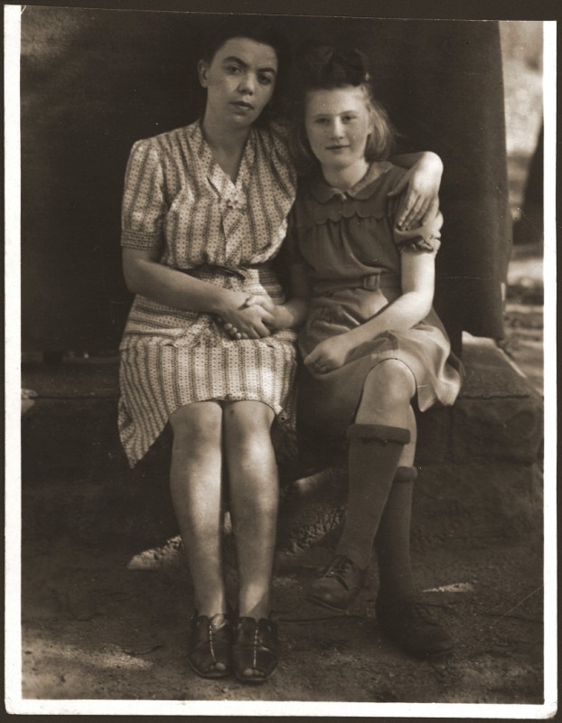 Lena Getter with a friend at the Bensheim displaced persons' camp in Germany. [LCID: 26974]