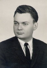 Thomas Buergenthal as a law student, 1959–60.
With the end of World War II and collapse of the Nazi regime, survivors of the Holocaust faced the daunting task of rebuilding their lives. With little in the way of financial resources and few, if any, surviving family members, most eventually emigrated from Europe to start their lives again. Between 1945 and 1952, more than 80,000 Holocaust survivors immigrated to the United States. Thomas was one of them. 