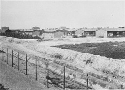 Vue du camp de Westerbork, Pays-Bas, entre 1940 et 1945.