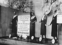 Cartel del boicot. Berlín, Alemania, 1 de abril de 1933.